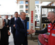 Erdoğan'dan, akaryakıt istasyonu çalışanlarına ziyaret