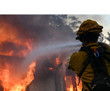 Chico'da meydana gelen yangında onlarca ev ve otomobil kül oldu