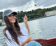 Hande Erçel'in yağmurlu İstanbul sabahında Boğaz keyfi