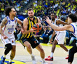 THY EuroLeague'deki Türk derbisini kazanan, Anadolu Efes'i yenen Fenerbahçe Beko oldu