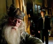 Harry Potter dizisinde, Dumbledore karakterini canlandırması için Emmy ödüllü aktör John Lithgow ile anlaşma aşamasında olunduğu bildirildi