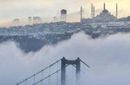 İstanbul Boğazı'nda gemi trafiğine sis engeli