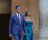 İspanya Başbakanı Pedro Sanchez, görevinde kalma kararı aldı