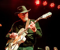 'King of Twang'ın gitaristi Duane Eddy 86 yaşında hayatını kaybetti