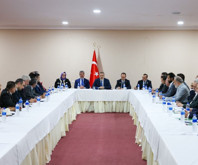 Hakan Fidan Gambiya'da Türk şirketlerinin temsilcileriyle görüştü