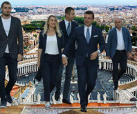 Ekrem İmamoğlu, 2027 Avrupa Oyunları imza töreni için Roma’ya 45 gazeteciyle beraber gitti