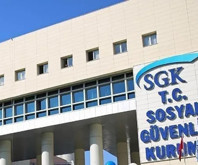 SGK, 50 bin emeklinin maaşını kesti