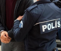 2,5 milyon TL'lik altınını sahte polise teslim etti