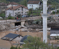 Bosna Hersek'te sel felaketi: 18 kişi hayatını kaybetti