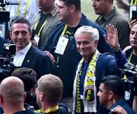 Fenerbahçe teknik direktörü Jose Mourinho'nun İstanbul'da kaldığı otel dünya gündeminde