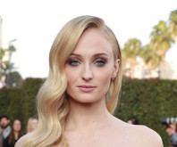 Game of Thrones yıldızı Sophie Turner, yeni Lara Croft oldu