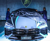 Lamborghini, Miami grafitiyle özelleştirilen Urus SE'yi tanıttı 