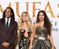 Beyonce ve Jay-Z'nin kızları Blue Ivy Carter, Mufasa: Aslan Kral galasında poz verdi