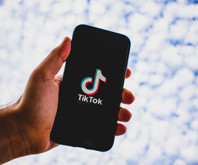 TikTok'ta büyük temizlik: 6 ayda 7,1 milyon içeriği topluluk kurallarını ihlal ettiği gerekçesiyle kaldırdı