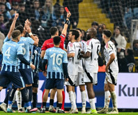 Beşiktaş deplasmanda Adana Demirspor'a kaybetti, ev sahibi ligdeki ilk galibiyetini aldı