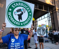 Starbucks çalışanları oylama yaptı, her an greve çıkabilirler