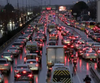 Trafik yoğunluğu yüzde 80'e ulaştı... İstanbullu'nun pazartesiyle imtihanı