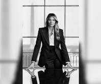 Melania Trump'ın resmi portresi yayınlandı: 'İşe koyulmaya hazırım' pozu