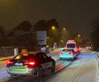 İstanbul'da yüksek kesimlerdeki bazı bölgelerde kar yağışı etkili oluyor