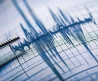 Ege Denizi'nde iki dakika arayla 4,6 büyüklüğünde iki deprem meydana geldi