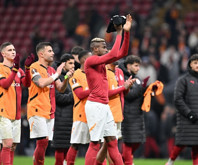 Galatasaray, evinde ağırladığı AZ Alkmaar'la 2-2 berabere kalarak Avrupa kupasına veda etti