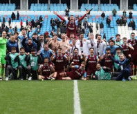 Son 16 turu maçında Atalanta U19 takımını penaltılarla eleyen Trabzonspor U19 takımı UEFA Gençlik Ligi'nde çeyrek finale yükseldi