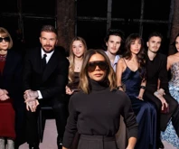 Victoria Beckham'ın dikdörtgen şıklık defilesi