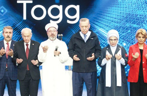 Ali Erbaş TOGG'a dua etti, Audi'ye bindi