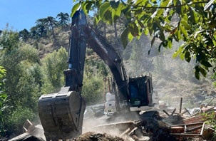 Fethiye'de meraya 28 kaçak bina yapmışlar