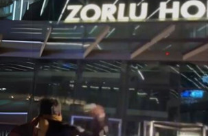 Zorlu Holding'e soda şişeli saldırı