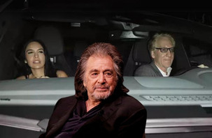 Al Pacino'ya şok: Sevgilisi ünlü isimle otel kaçamağında