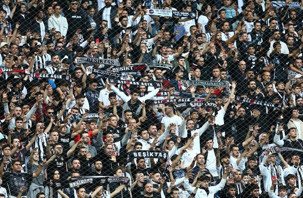 Beşiktaş taraftarı Lyon kentine ve stadına alınmayacak