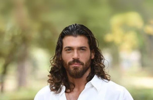 Can Yaman'a İspanya'da ödül