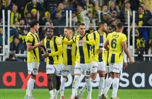 Fenerbahçe, Sivasspor engelini farklı geçti