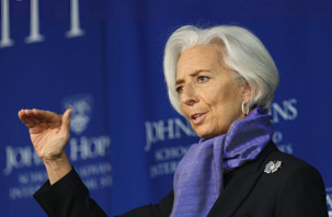 Lagarde: Ekonomide aşağı yönlü riskler hakim