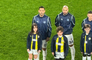 Aziz Yıldırım'ın kızı Yaz, Fenerbahçe seremonisinde