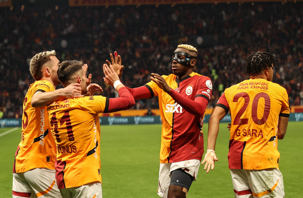 Galatasaray Göztepe’yi 2 golle devirdi