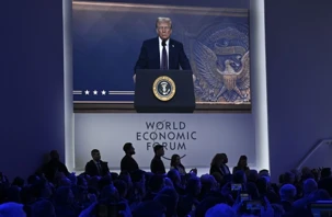 Davos'ta konuşan Trump'tan iş dünyasına destek ve tehdit