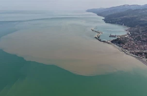 Karadeniz iki renk oldu