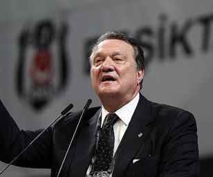 Beşiktaş transfer çalışmalarını "sakin ve dikkatli" yapacak