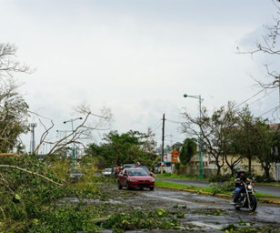 2005'teki Emily'den sonra ilk: Şiddeti 5'e yükseltilen Berly Kasırgası Karayipler'i vurdu