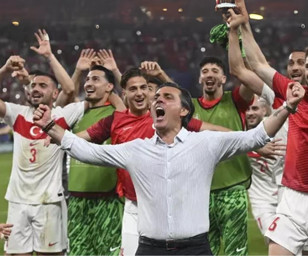 CANLI | Türkiye 0 - 0 Hollanda (İlk Yarı)