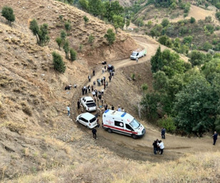 Şehidin yakınlarını taşıyan araç kaza yaptı, 1 ölü, 5 yaralı