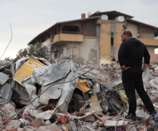 Vizeleri biten 10 bin Türk Almanya'da kaldı