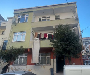 Kiracı taşındı, dairede bomba düzeneği süsü verilmiş yelek bulundu