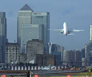 Uçuş rekorları kıran Londra City,Bristol ve Birmingham havalimanları satılıyor