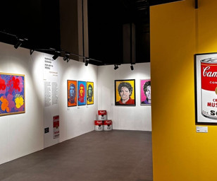 Pop art’ın babası Andy Warhol AKM’de