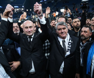 Olağanüstü seçimli genel kurul yapıldı, Beşiktaş'a yeni başkan