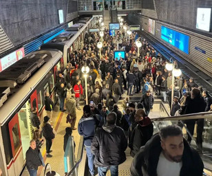 İzmir'de ESHOT çalışanları grev için kontak kapattı, metro arızalandı; vatandaşlar isyan etti