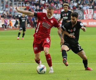 Beşiktaş'ın deplasman galibiyeti hasreti devam etti, Antalyaspor'la berabere kaldı